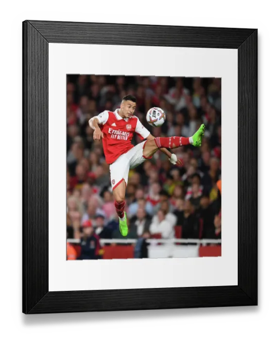Framed Print : Martinelli Makes Premier League Debut: Arsenal's New Sensation Sparks Victory over Aston Villa (August 2022)