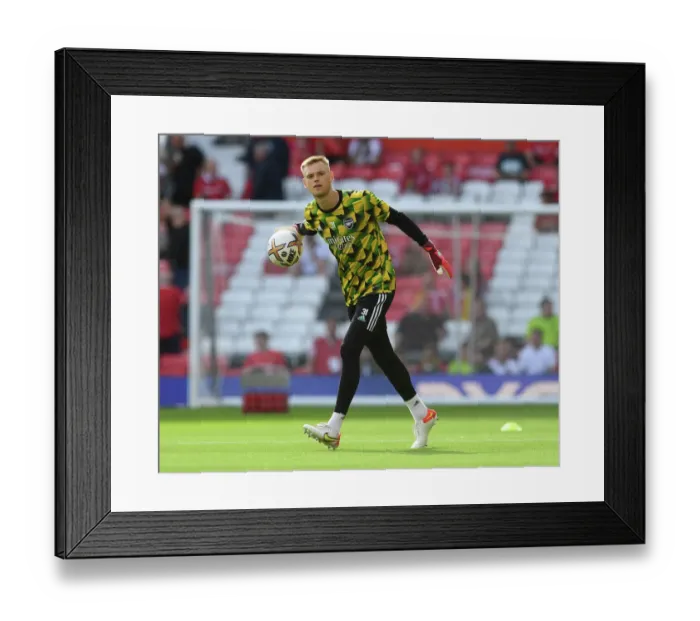 Framed Print : Arsenal's Karl Hein Prepares for Manchester United Showdown - Premier League 2022-23 Framed Print : Arsenal's Karl Hein Prepares for Manchester United Showdown - Premier League 2022-23