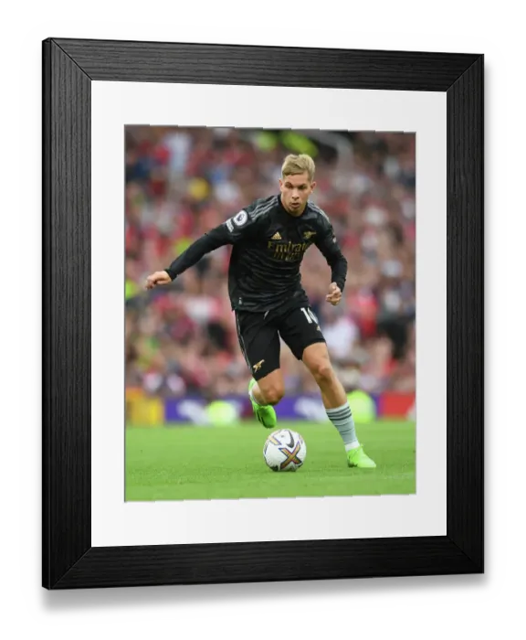 Framed Print : Arsenal's Emile Smith Rowe in Action against Manchester United - Premier League 2022-23 Framed Print : Arsenal's Emile Smith Rowe in Action against Manchester United - Premier League 2022-23