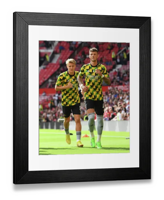 Framed Print : Arsenal's Ben White Gears Up for Manchester United Clash in Premier League (2022-23)
