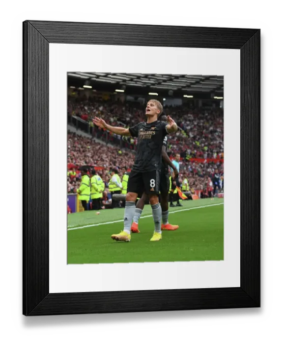 Framed Print : Bukayo Saka Scores the Winner: Manchester United vs. Arsenal, 2022-23 Premier League