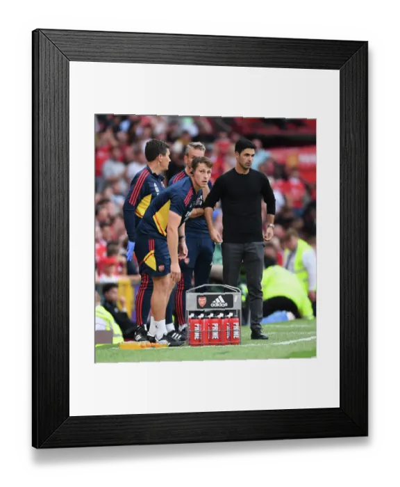 Framed Print : Arsenal Manager Mikel Arteta and Sports Scientist Tom Allen at Manchester United Match, 2022-23 Premier League
