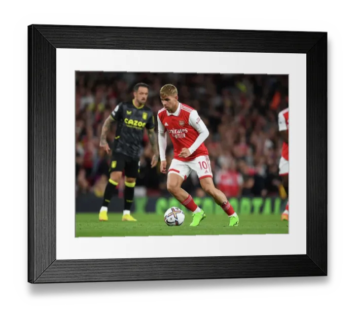 Framed Print : Arsenal's Emile Smith Rowe Shines in Premier League Clash Against Aston Villa