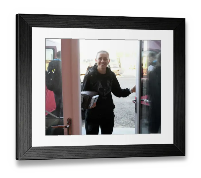 Framed Print : Arsenal WFC vs Brighton & Hove Albion WFC: Battle in the Barclays Women's Super League (2022-23) - Arsenal's Katie McCabe Gears Up