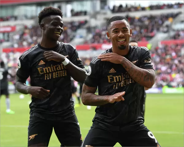 Gabriel Jesus and Bukayo Saka Celebrate Arsenal's Second Goal vs Brentford (2022-23)