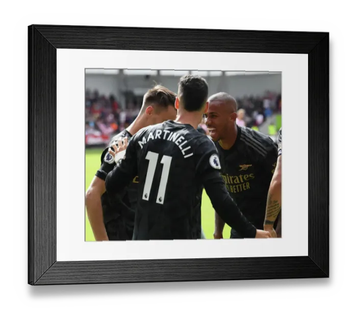 Framed Print : Arsenal's Fabio Vieira and Teams Thrilling Celebration of Third Goal vs. Brentford (2022-23 Premier League)