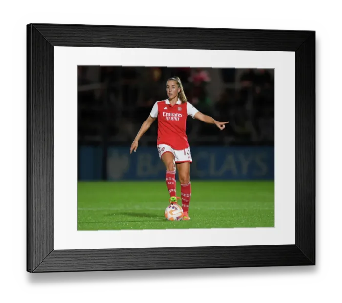Framed Print : Arsenal Women vs Ajax: UEFA Women's Champions League Second Qualifying Round First Leg Framed Print : Arsenal Women vs Ajax: UEFA Women's Champions League Second Qualifying Round First Leg