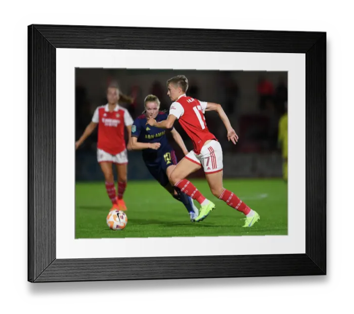 Framed Print : Arsenal Women vs Ajax: UEFA Women's Champions League Second Qualifying Round First Leg Framed Print : Arsenal Women vs Ajax: UEFA Women's Champions League Second Qualifying Round First Leg