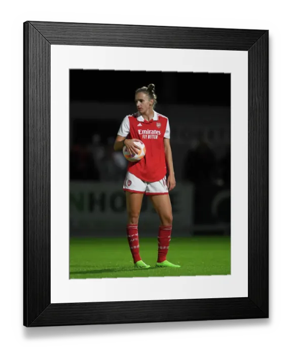 Framed Print : Vivianne Miedema in Action: Arsenal Women Take on AFC Ajax in UEFA Champions League Qualifier