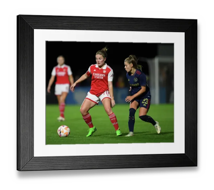 Framed Print : Arsenal vs Ajax: Williamson vs Pelova - Women's Champions League Showdown Framed Print : Arsenal vs Ajax: Williamson vs Pelova - Women's Champions League Showdown