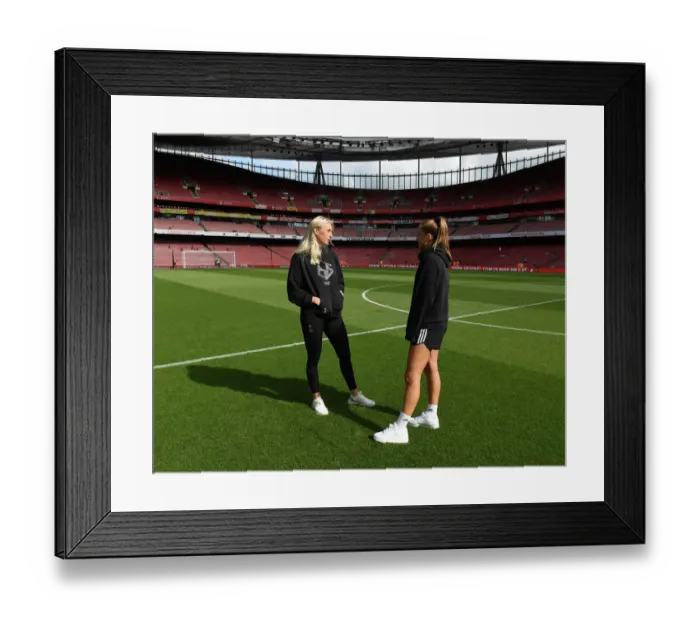 Framed Print : Arsenal Women vs. Tottenham Hotspur Women Showdown: 2022-23 FA WSL Clash at Emirates Stadium