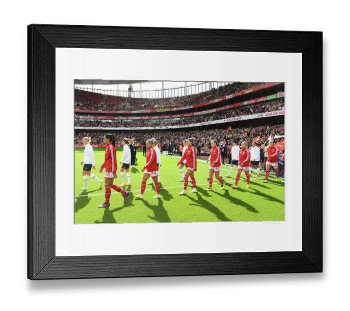 Framed Print : Arsenal Women vs. Tottenham Hotspur Women: Barclays WSL Showdown at Emirates Stadium