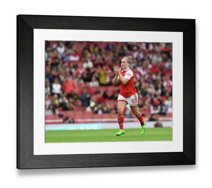 Framed Print : Kim Little's Emotional Farewell: Arsenal Women Bid Adieu to Legend at Emirates Stadium vs. Tottenham Hotspur