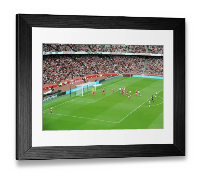 Framed Print : Arsenal vs. Tottenham: Defending a Set Piece in the FA Womens Super League at Emirates Stadium