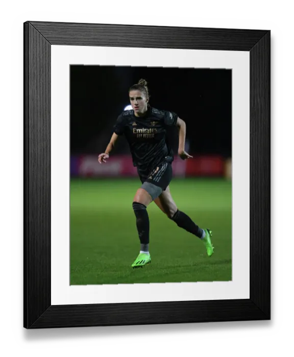 Framed Print : Vivianne Miedema in Action: Arsenal Women Battle Ajax Women in UEFA Champions League Qualifier