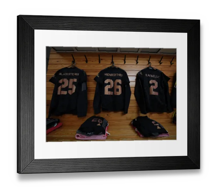 Framed Print : Arsenal's Champions League Preparation: Ajax v Arsenal - Second Qualifying Round Second Leg Framed Print : Arsenal's Champions League Preparation: Ajax v Arsenal - Second Qualifying Round Second Leg