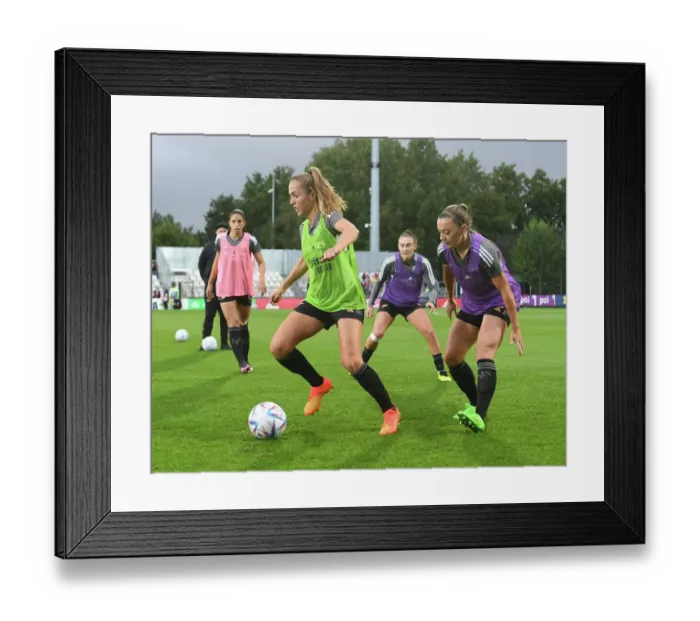 Framed Print : Arsenal Women vs. AFC Ajax: Second Leg, UEFA Women's Champions League Qualifier, Amsterdam
