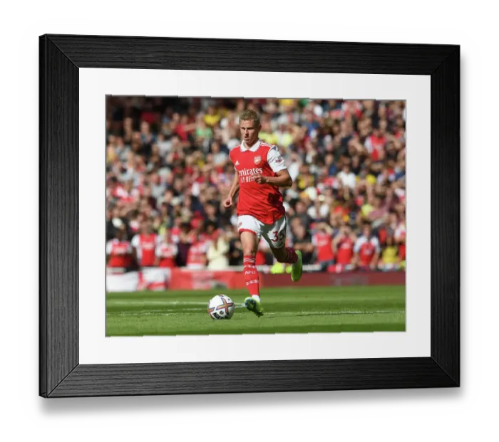 Framed Print : Arsenal's Zinchenko Faces Off Against Tottenham in Intense 2022-23 Premier League Clash Framed Print : Arsenal's Zinchenko Faces Off Against Tottenham in Intense 2022-23 Premier League Clash