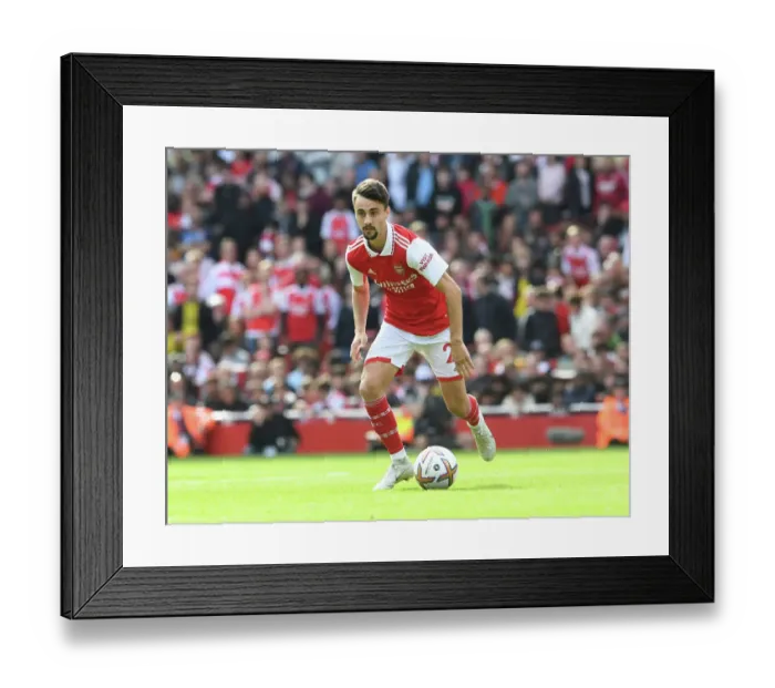 Framed Print : Arsenal's Midfield Showdown: Fabio Vieira vs. Tottenham in the 2022-23 Premier League Clash Framed Print : Arsenal's Midfield Showdown: Fabio Vieira vs. Tottenham in the 2022-23 Premier League Clash