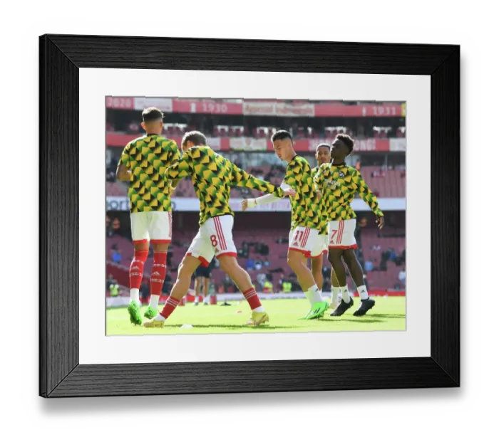 Framed Print : Arsenal's Gabriel Martinelli Gears Up for Arsenal v Tottenham Showdown (2022-23) Framed Print : Arsenal's Gabriel Martinelli Gears Up for Arsenal v Tottenham Showdown (2022-23)