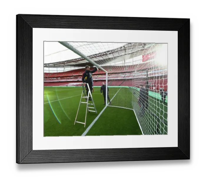 Framed Print : Arsenal vs. Tottenham: Preparing for Battle - Premier League 2022-23 Framed Print : Arsenal vs. Tottenham: Preparing for Battle - Premier League 2022-23