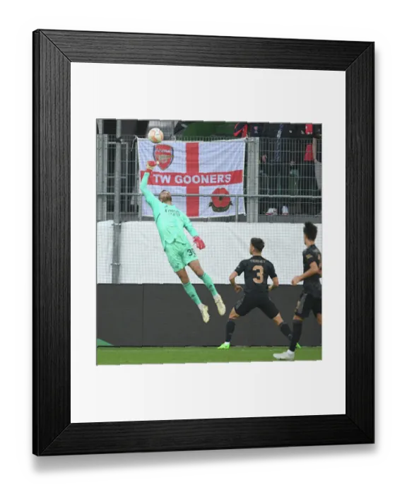 Framed Print : FC Zürich v Arsenal FC: Group A - UEFA Europa League FC Zurich v Arsenal FC: Group A - UEFA Europa League