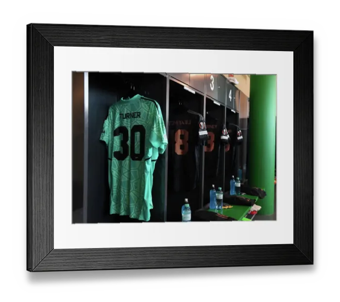 Framed Print : Arsenal FC's Pre-Match Preparations at FC Zurich's Kybunpark for UEFA Europa League Group A