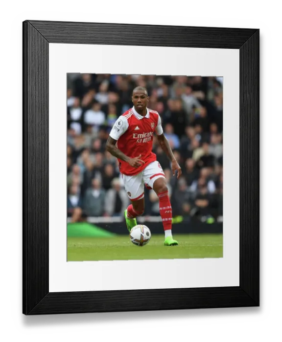 Framed Print : Clash of the London Giants: Arsenal vs. Tottenham - Battle for Premier League Supremacy (2022-23) Framed Print : Clash of the London Giants: Arsenal vs. Tottenham - Battle for Premier League Supremacy (2022-23)