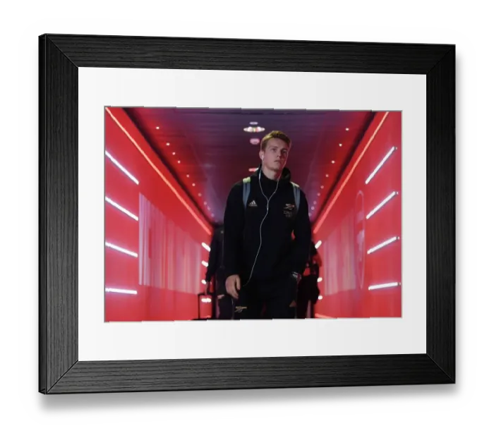 Framed Print : Arsenal's Martin Odegaard Gears Up for Arsenal v Tottenham Showdown in 2022-23 Premier League