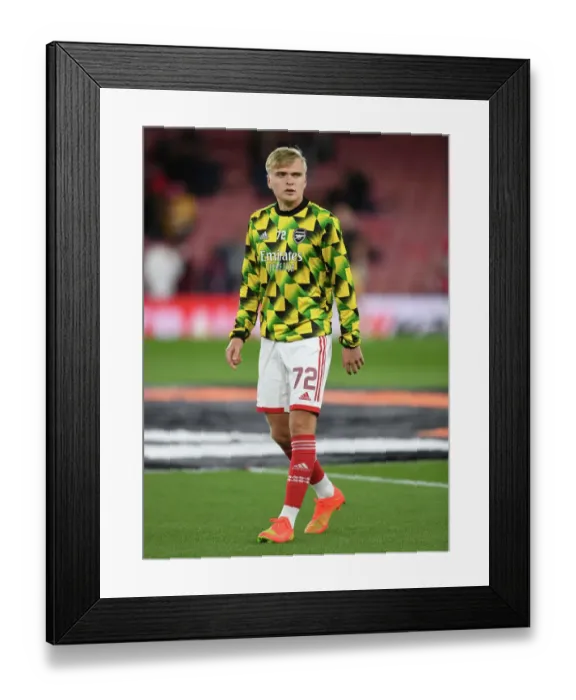 Framed Print : Arsenal FC vs FK Bodo / Glimt: Arsenal's Matt Smith Prepares for Europa League Clash at Emirates Stadium