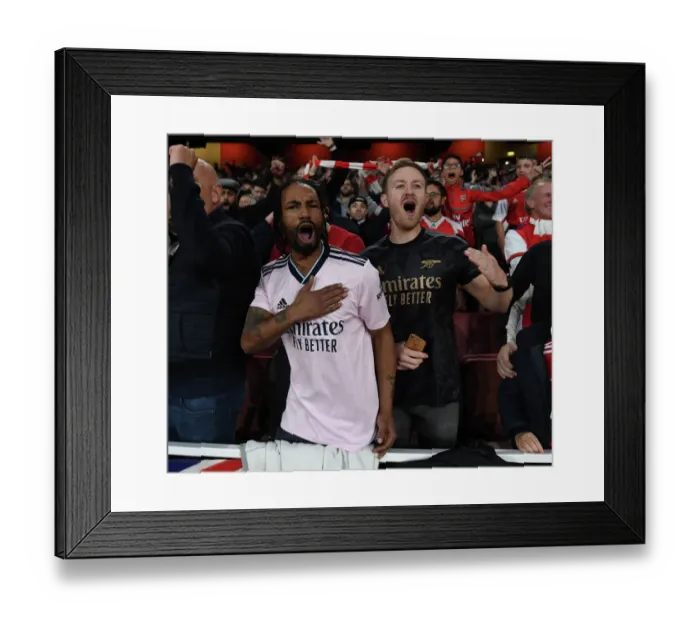 Framed Print : Arsenal Fans Celebrate Dramatic Win Against Liverpool in 2022-23 Premier League