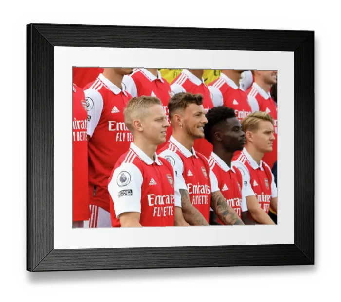 Framed Print : Arsenal First Team Squad 2022-23: Oleksandr Zinchenko Taking Charge