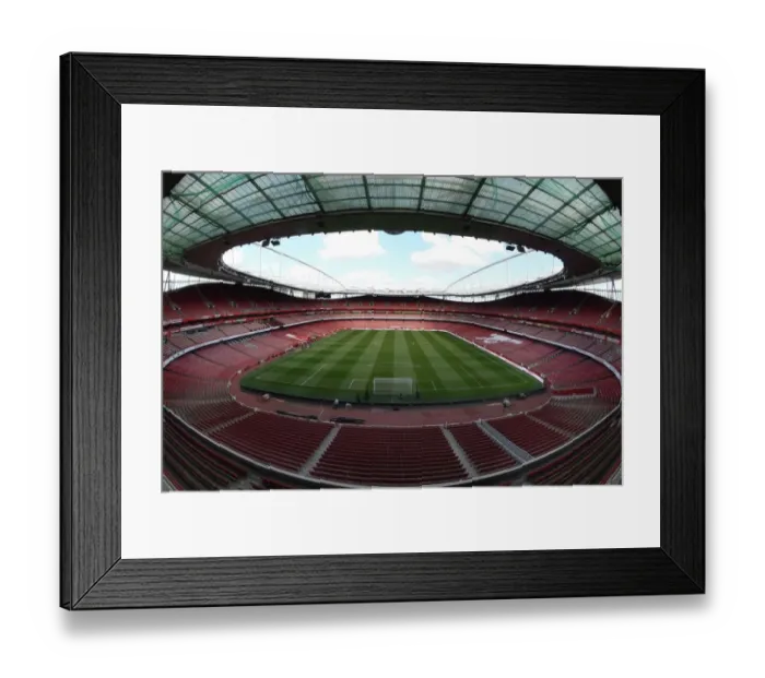 Framed Print : Arsenal vs Liverpool: Premier League Showdown at Emirates Stadium, London