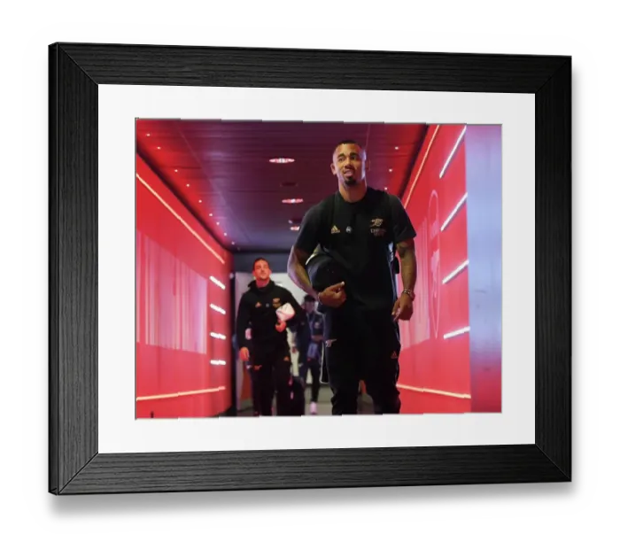 Framed Print : Arsenal's Gabriel Jesus Prepares for Arsenal v Liverpool Clash in the Premier League (2022-23)