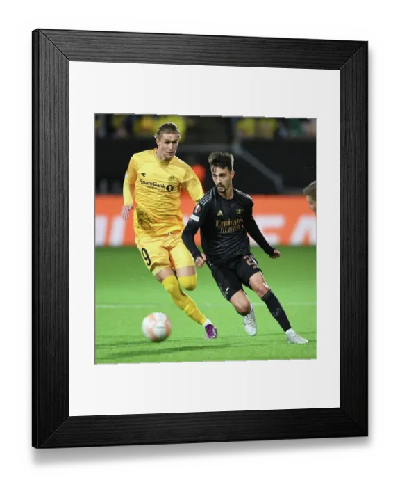 Framed Print : Arsenal's Fabio Vieira Shines in UEFA Europa League Clash against Bodø / Glimt