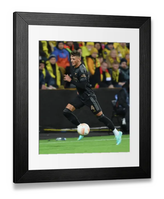Framed Print : Arsenal's Ben White Stands Out in Europa League Battle against Bodø / Glimt Framed Print : Arsenal's Ben White Stands Out in Europa League Battle against Bodø / Glimt