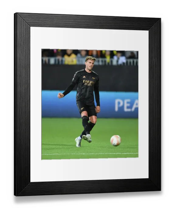 Framed Print : Arsenal's Rob Holding in Europa League Action: Battling at Bodø / Glimt, Norway (October 2022)