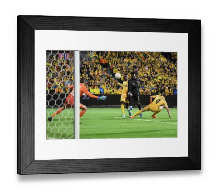 Framed Print : Bukayo Saka Scores the Winner: Arsenal Triumphs in Europa League Clash vs. Bodø / Glimt Framed Print : Bukayo Saka Scores the Winner: Arsenal Triumphs in Europa League Clash vs. Bodø / Glimt