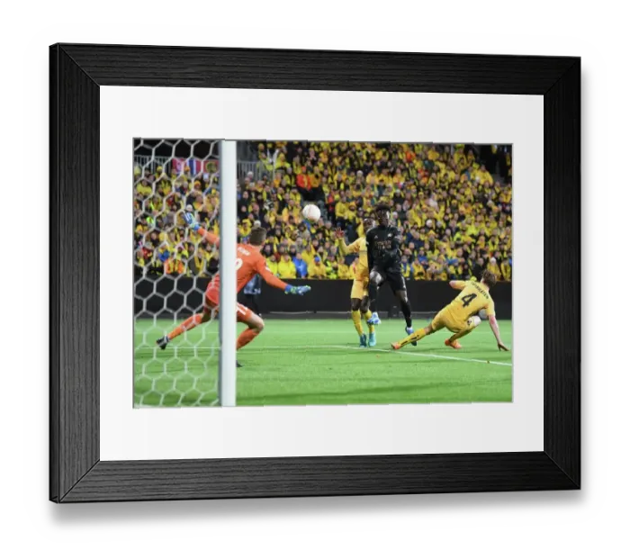 Framed Print : Bukayo Saka Scores the Winner: Arsenal Triumphs in Europa League Clash vs. Bodø / Glimt
