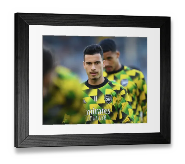 Framed Print : Arsenal's Gabriel Martinelli Warms Up Ahead of Leeds United Clash (Premier League 2022-23) Framed Print : Arsenal's Gabriel Martinelli Warms Up Ahead of Leeds United Clash (Premier League 2022-23)