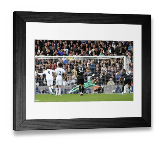 Framed Print : Arsenal's Aaron Ramsdale Braces for Leeds United's Penalty in 2022-23 Premier League Clash