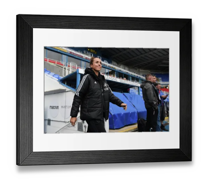 Framed Print : Barclays WSL Showdown: Arsenal Women vs. Reading - A Clash of Titans