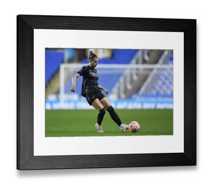 Framed Print : Arsenal Women Dominate Reading in FA WSL Match Framed Print : Arsenal Women Dominate Reading in FA WSL Match