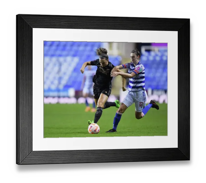 Framed Print : Arsenal's Katie McCabe in Action against Reading in FA WSL Match Framed Print : Arsenal's Katie McCabe in Action against Reading in FA WSL Match