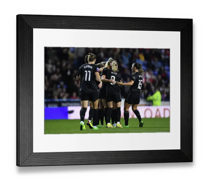 Framed Print : Stina Blackstenius Scores for Arsenal in FA WSL Match against Reading, October 2022: Goal Celebration