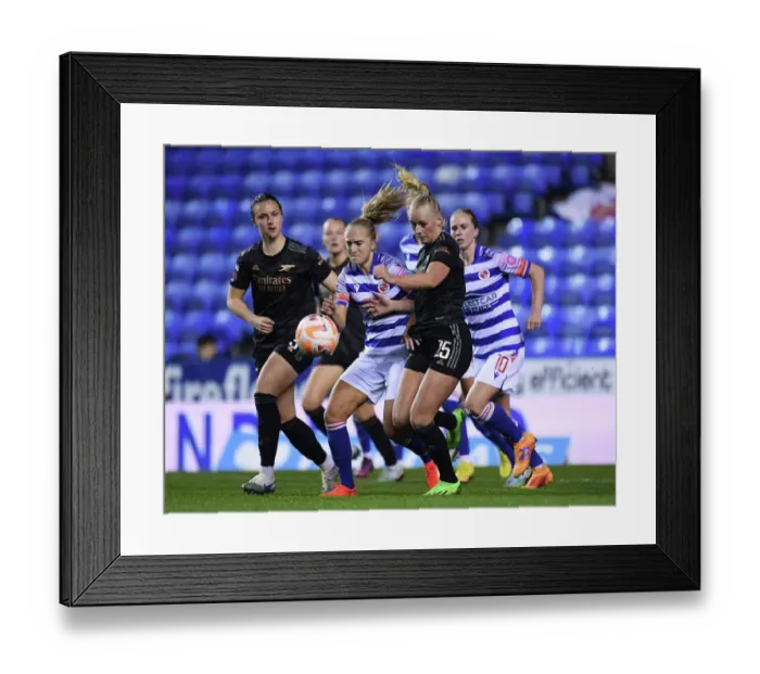 Framed Print : Arsenal Women Take on Reading in FA WSL Clash