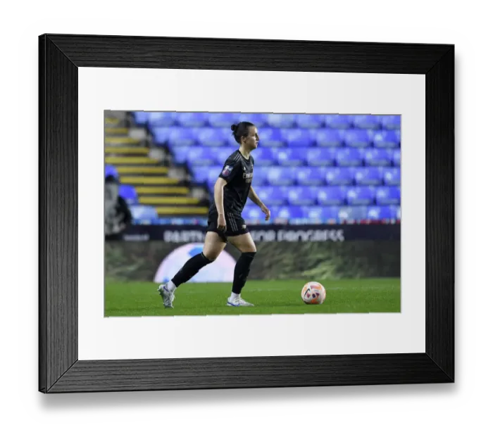 Framed Print : Arsenal Women Take on Reading in FA Womens Super League Match Framed Print : Arsenal Women Take on Reading in FA Womens Super League Match