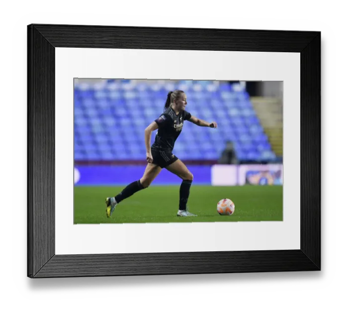Framed Print : Arsenal Women Face Off Against Reading in FA WSL Clash