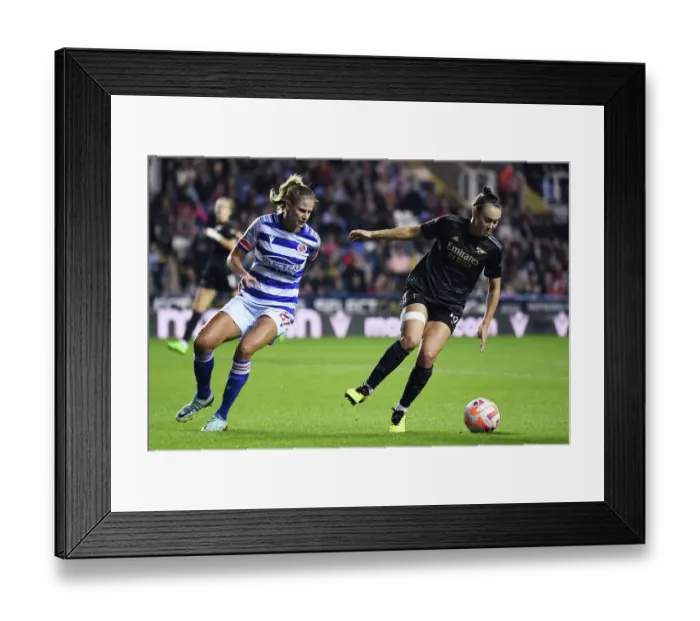 Framed Print : Caitlin Foord's Star Performance: Reading vs Arsenal FA WSL Match, 2022-23