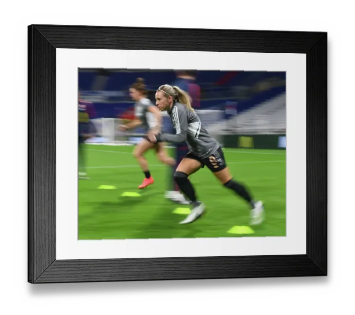 Framed Print : Arsenal WFC vs Olympique Lyonnais: A Champions League Battle in Lyon Framed Print : Arsenal WFC vs Olympique Lyonnais: A Champions League Battle in Lyon